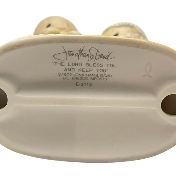 Enesco PRECIOUS MOMENTS 1979 THE LORD BLESS YOU AND KEEP YOU E-3114 - Picture 3 of 3